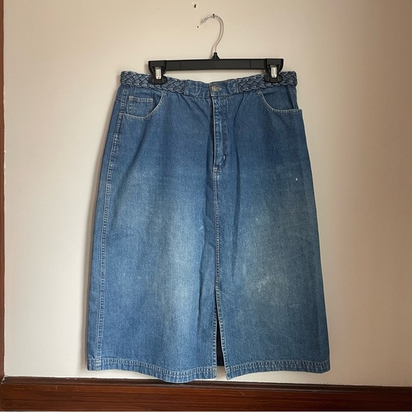 Vintage Y2K Blue Knee Length Denim Skirt with Slit and Braided Belt Detail - Picture 2 of 5